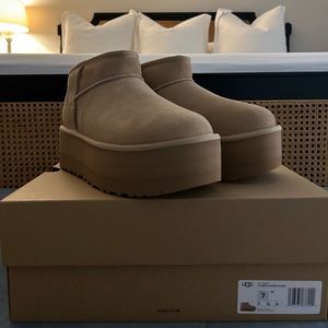 Ultra mini platform uggs